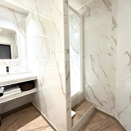 7art Hotel Cannes