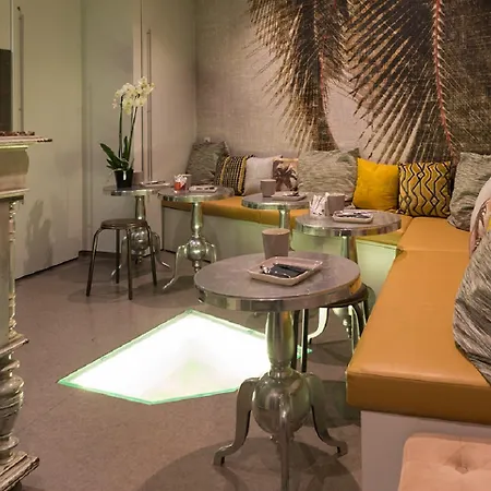 7阿特酒店 酒店