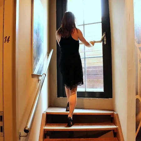 7阿特酒店 戛纳