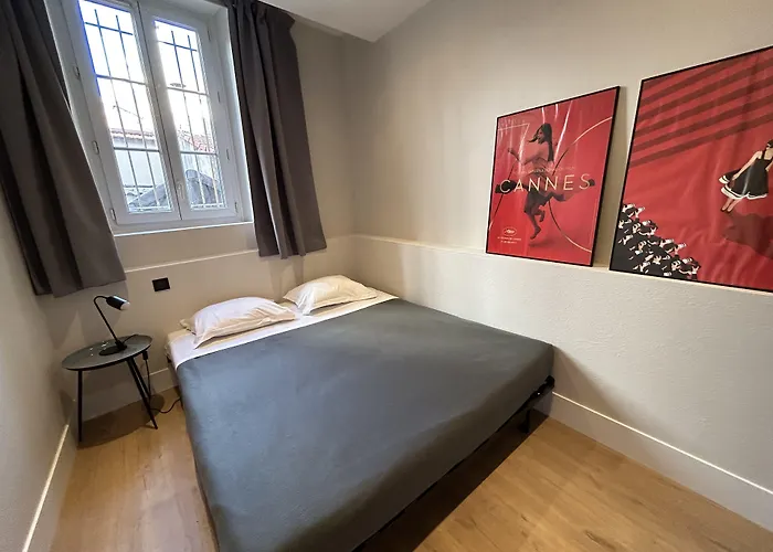 Hotell 7art Cannes